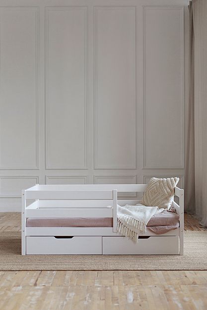 Кроватка-софа с выдвижными ящиками